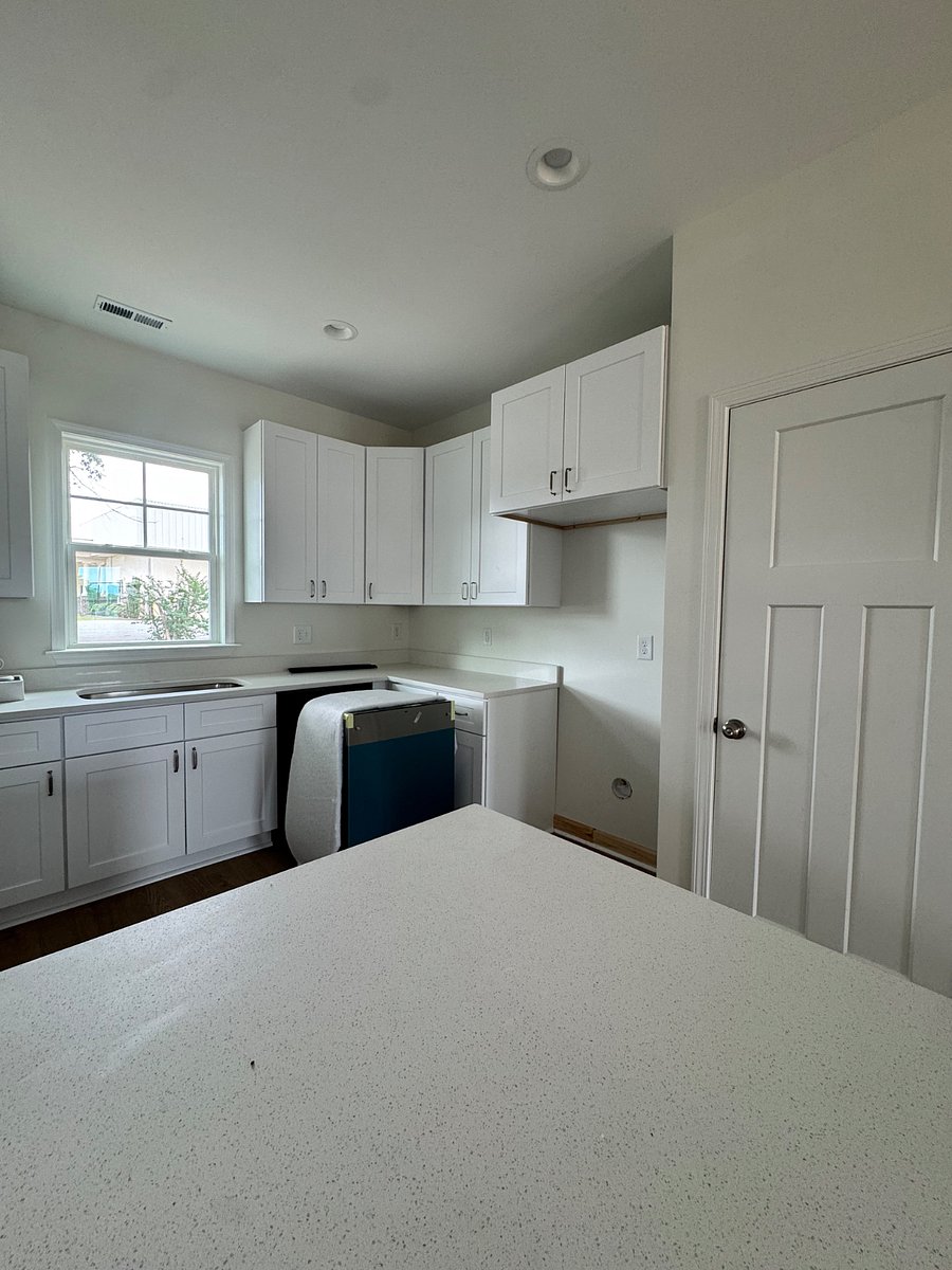 Furnished Finder property 870991_1 photo 3