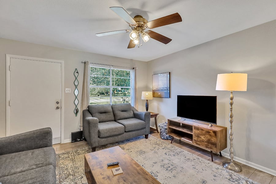 Relaxing family room