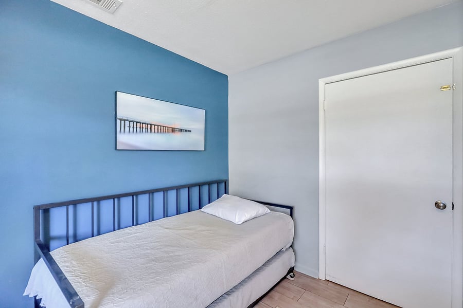 Guest room with Queen bed, twin plus twin trundle.