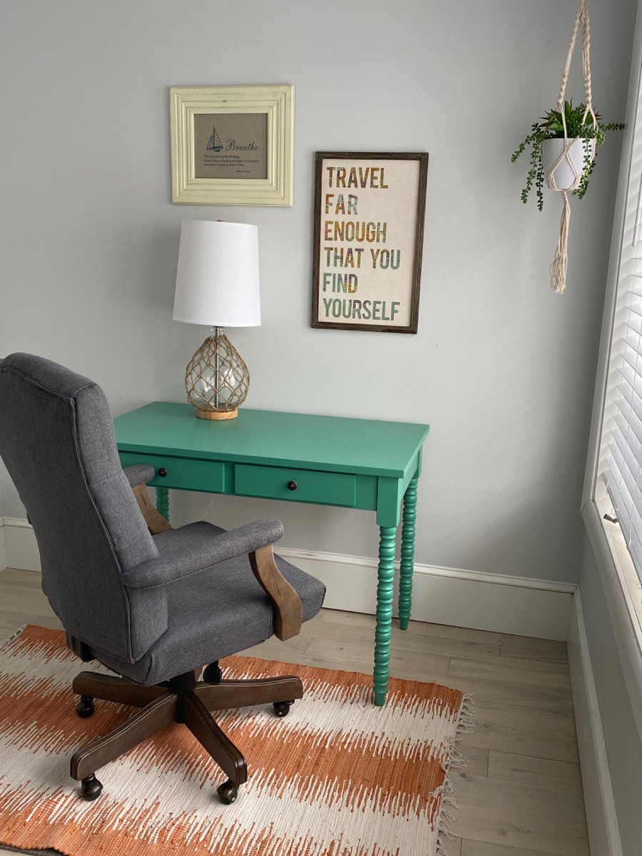 Office space that is accessible from kitchen or dining area.