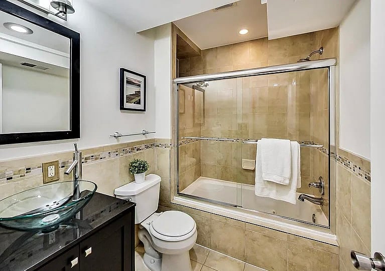 2nd bathroom