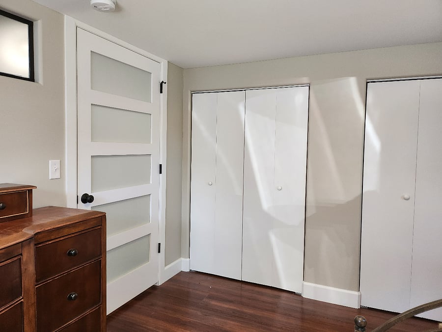 4' and 5' organized closets