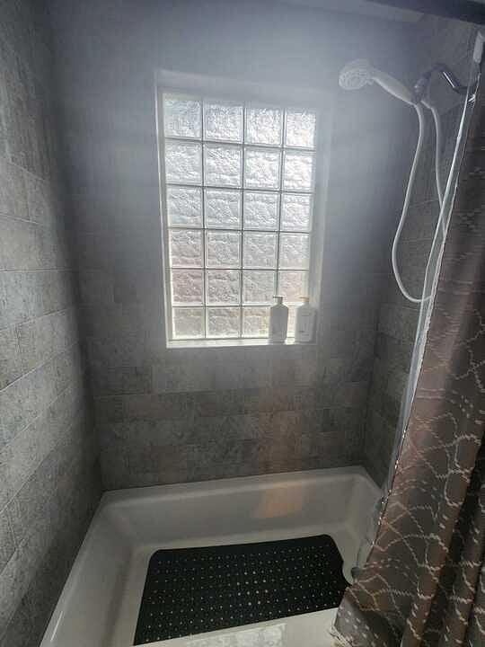 Furnished Finder property 871180_1 photo 11
