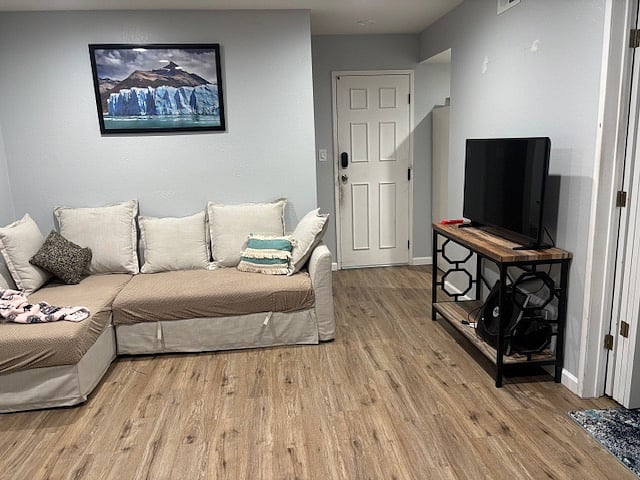 Furnished Finder property 871307_1 photo 4