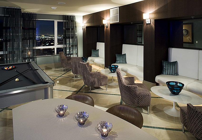 Entertainment Lounge with Pool table , TV and skylounge with internet connection
