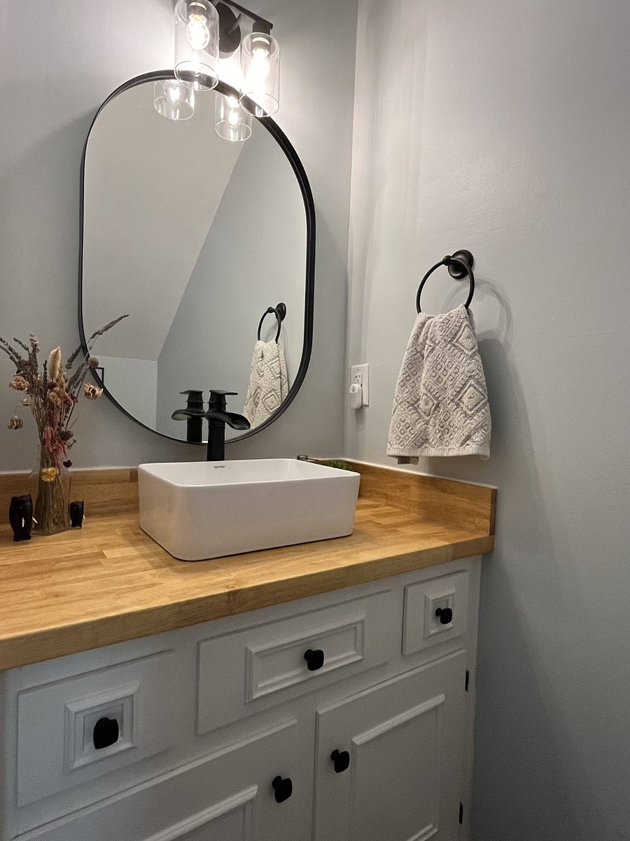 Downstairs half bath