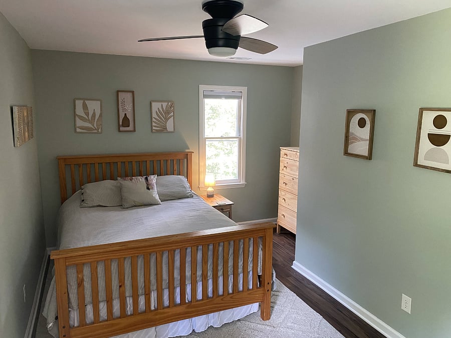 2nd bedroom