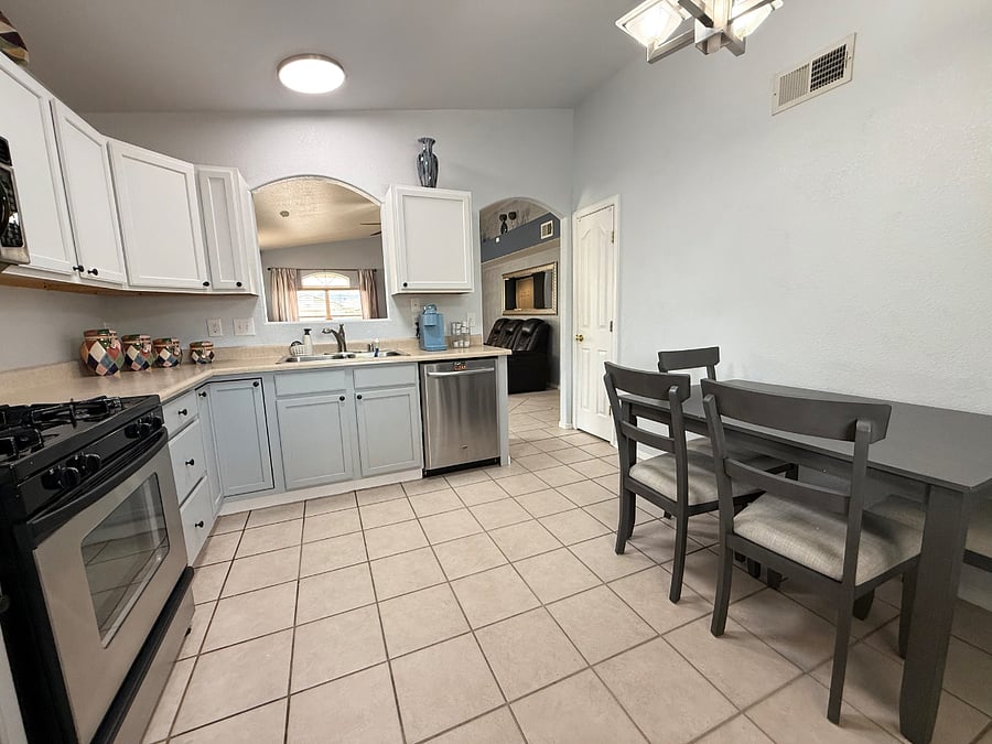 Furnished Finder property 871399_1 photo 6