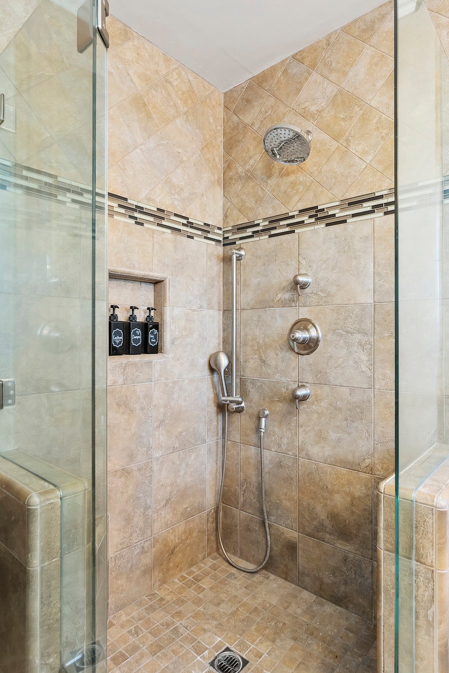Furnished Finder property 871414_1 photo 21