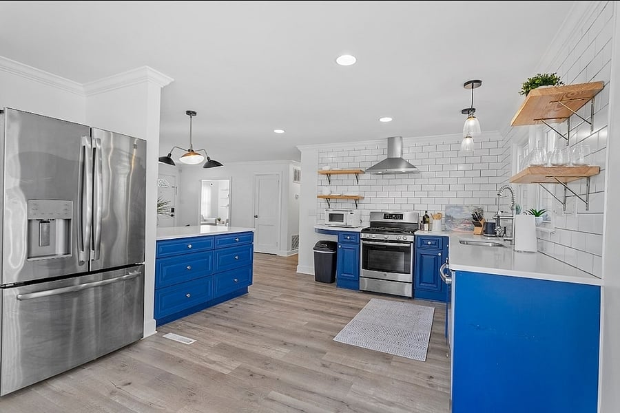 Spacious kitchen with lots of room to work and host
