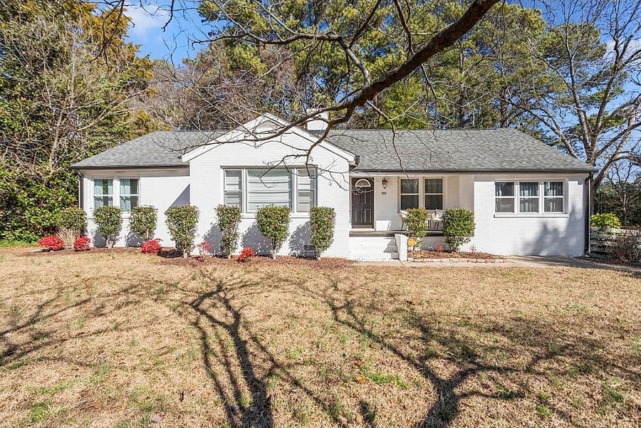 Keyless entry and cute covered porch