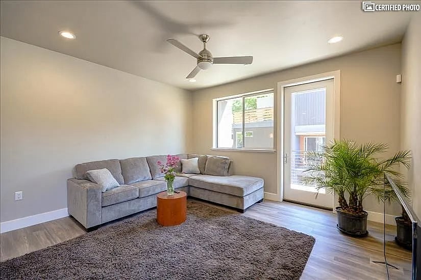 Furnished Finder property 871617_1 photo 3