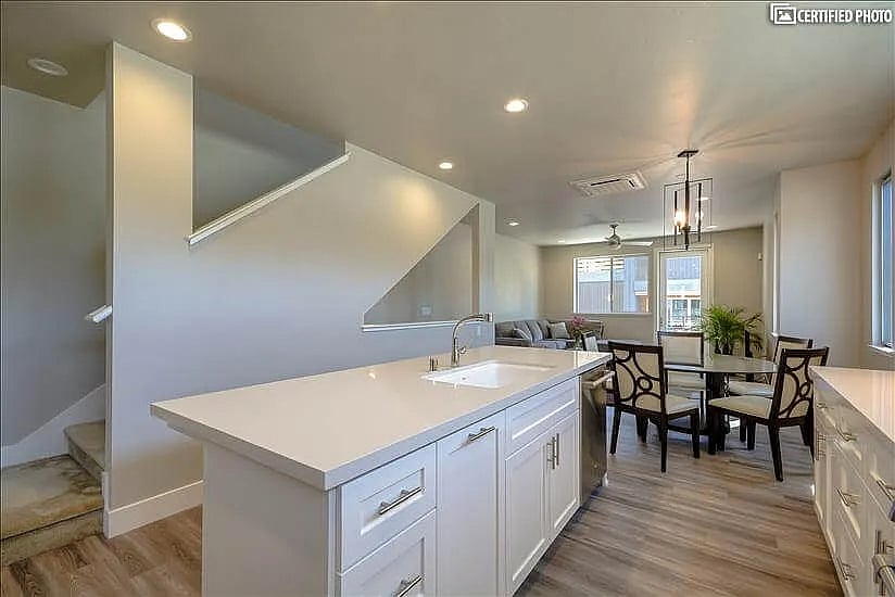 Furnished Finder property 871617_1 photo 12