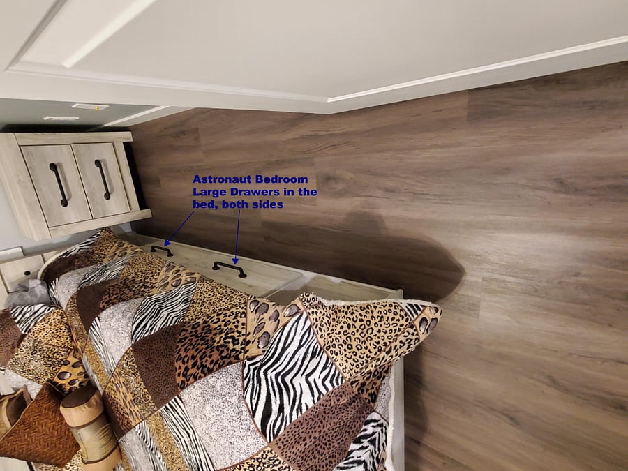 Drawers under Queen Size Bed
