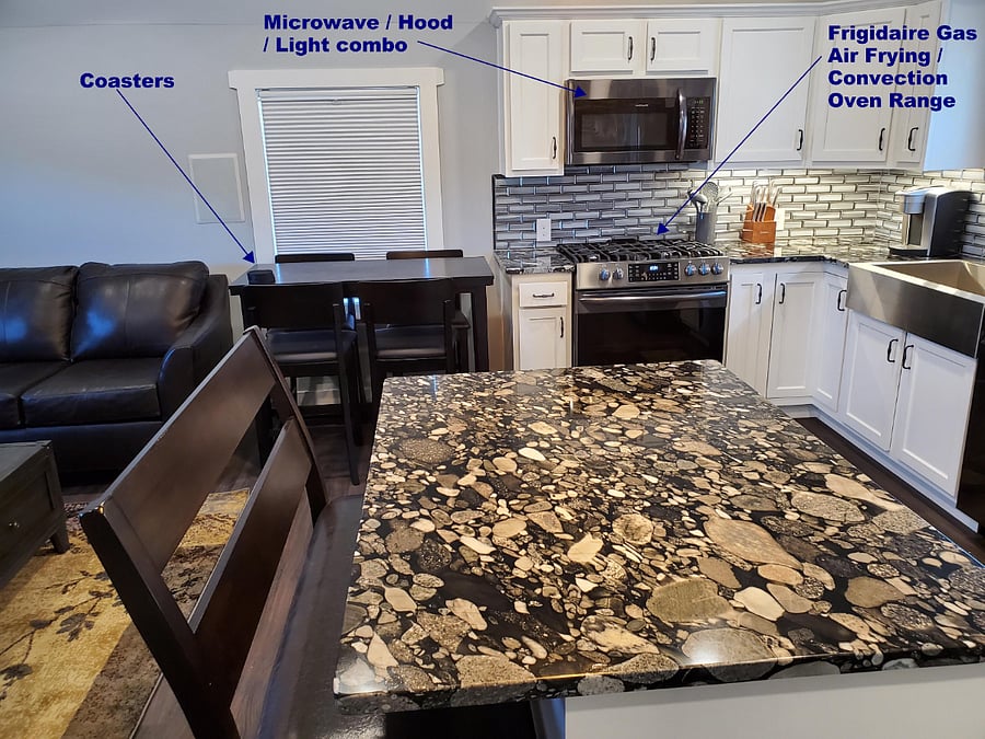 Kitchen Gas Stove and Microwave / Hood