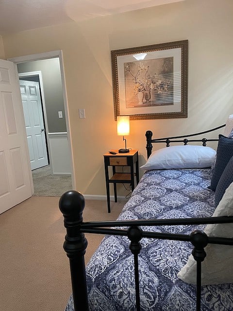 Guest Bedroom #2 Sleeps one on this twin size daybed.