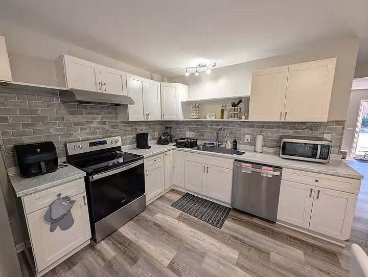 Furnished Finder property 871670_1 photo 7