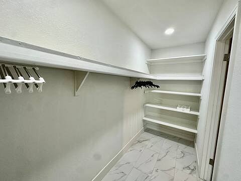 Furnished Finder property 871750_1 photo 36