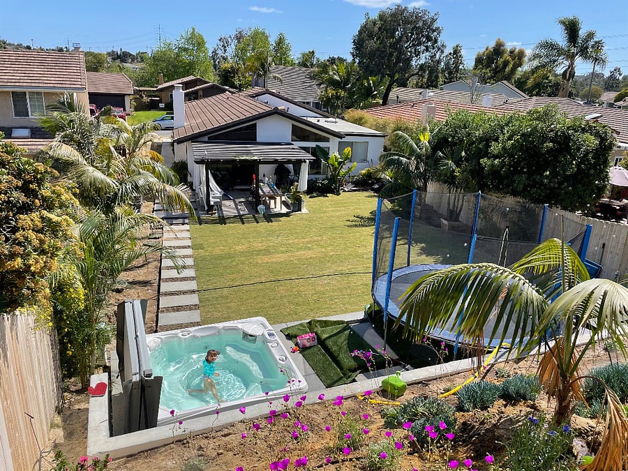 Quite mult-million dollar single family neighborhood just a short stroll from the famous Encinitas Moonlight Beach