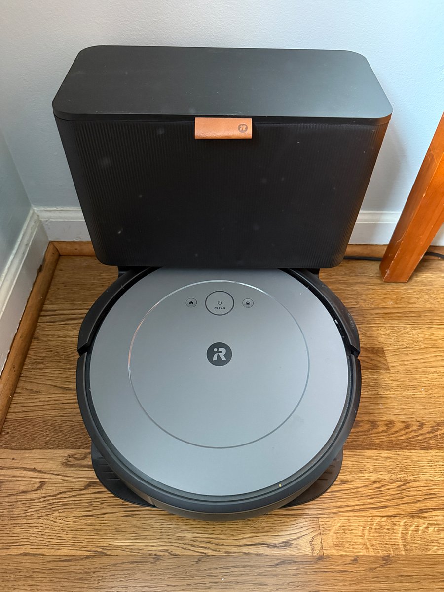 iRobot Roomba i3+ EVO, Clean by room with smart mapping