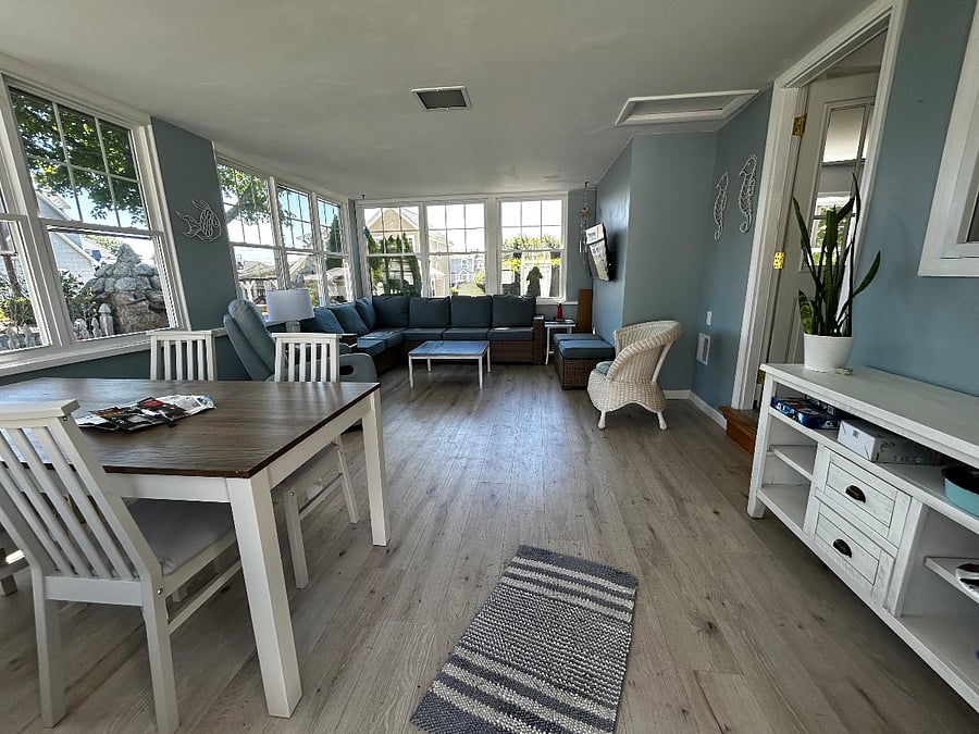 Year round porch /sunroom