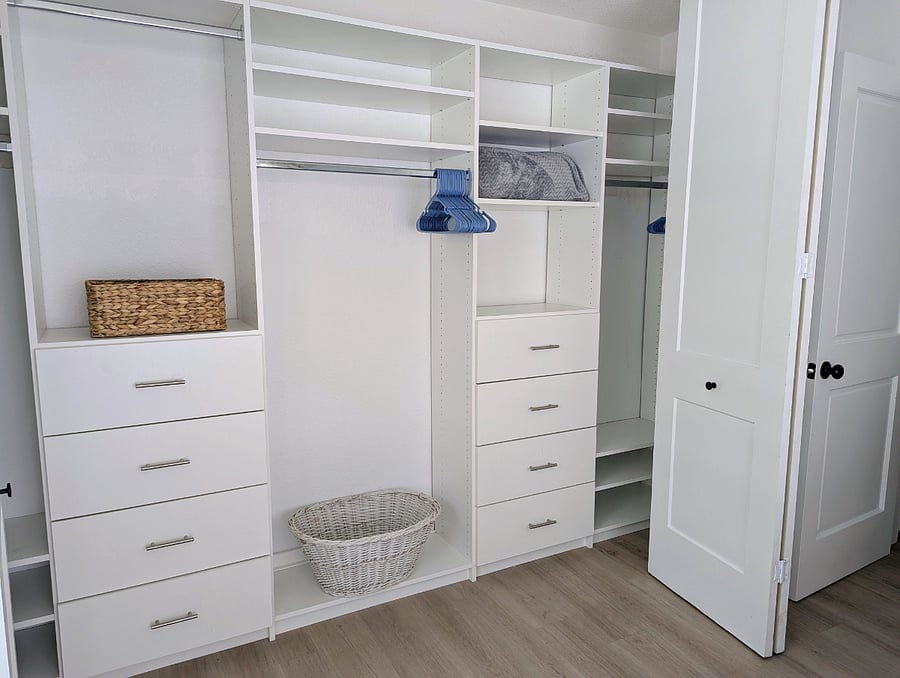 Double closet in bedroom 3