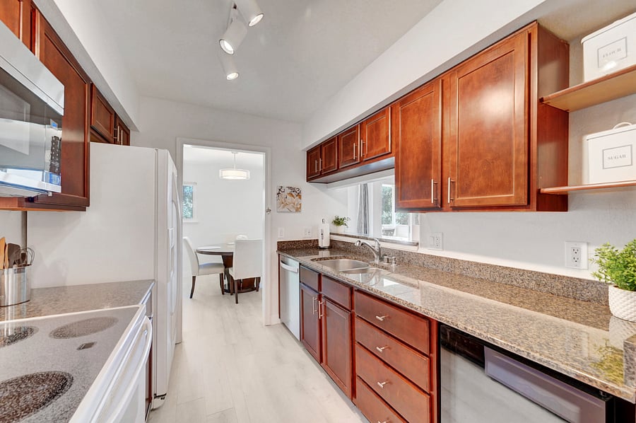 Furnished Finder property 871962_1 photo 7