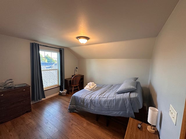 Bedroom 2: Another view with the head of bed elevates so you can continue networking/chartnotes/planning your day.