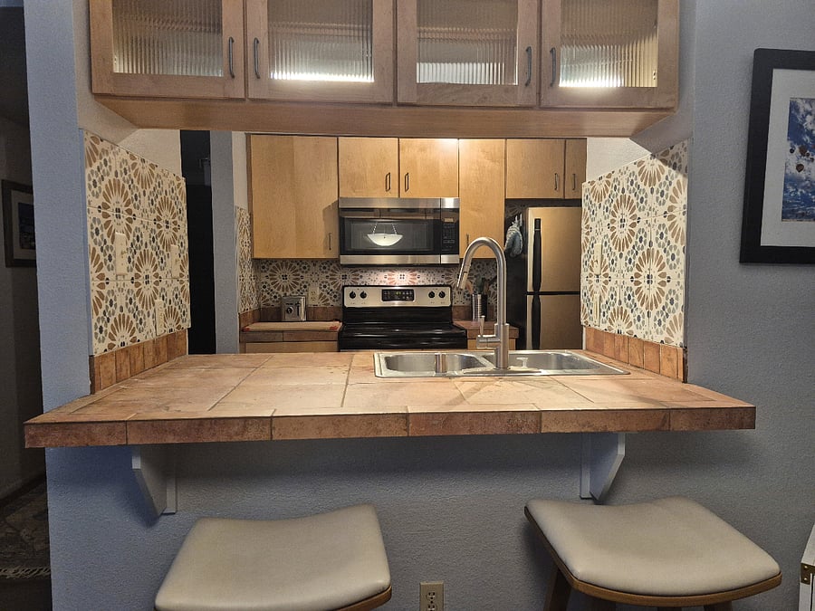 Newly tiled Kitchen backsplash