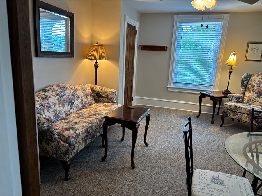 Furnished Finder property 872049_1 photo 3
