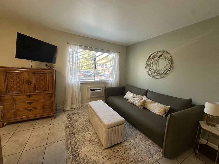 Furnished Finder property 872069_1 photo 16