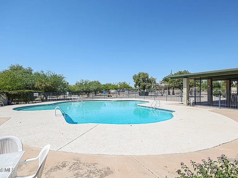 Furnished Finder property 872100_1 photo 13