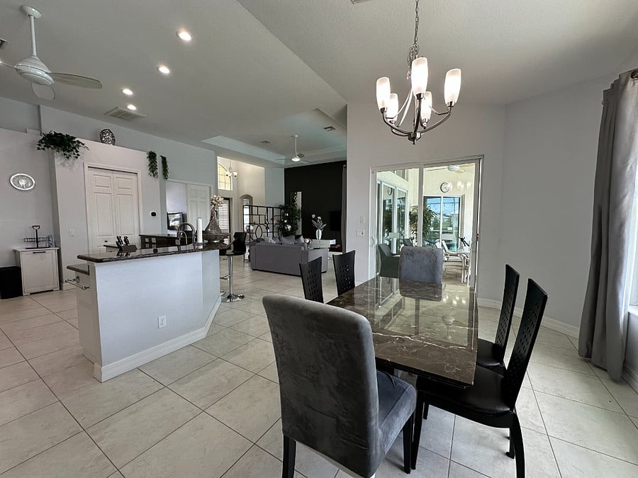 Furnished Finder property 872125_1 photo 3