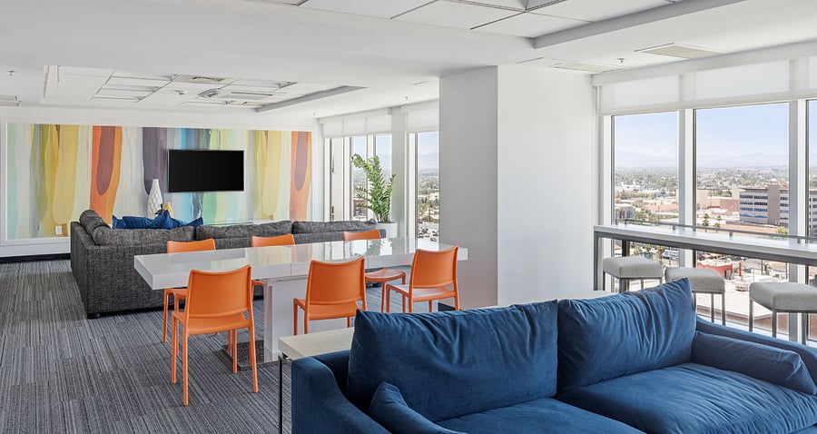 Social Lounge 16th Floor