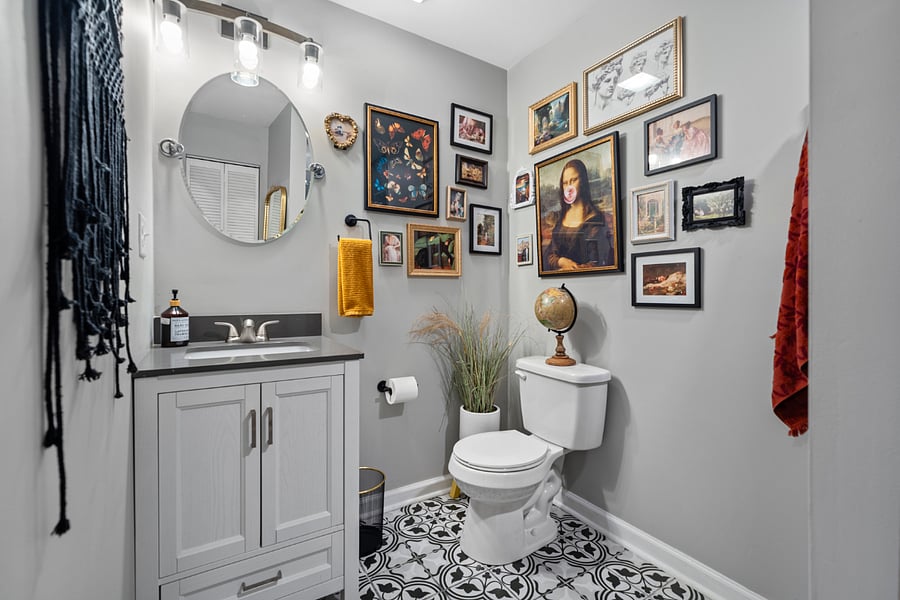 Guest Bathroom