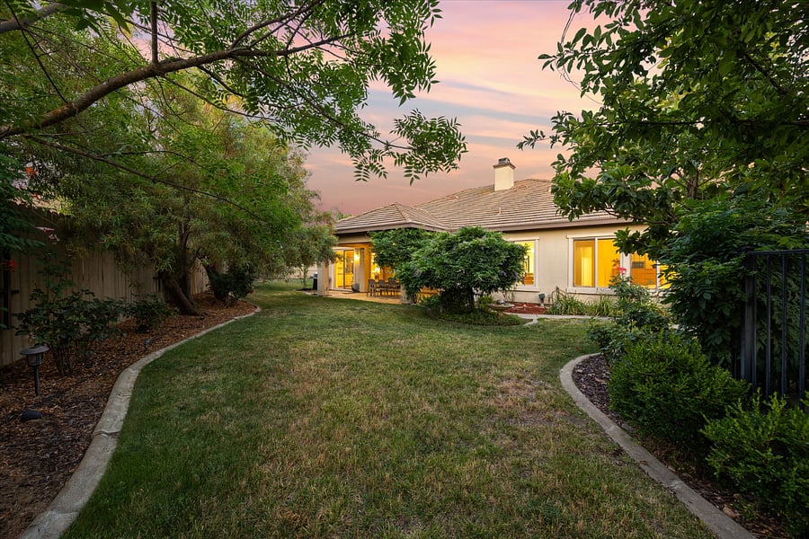 Furnished Finder property 872196_1 photo 20