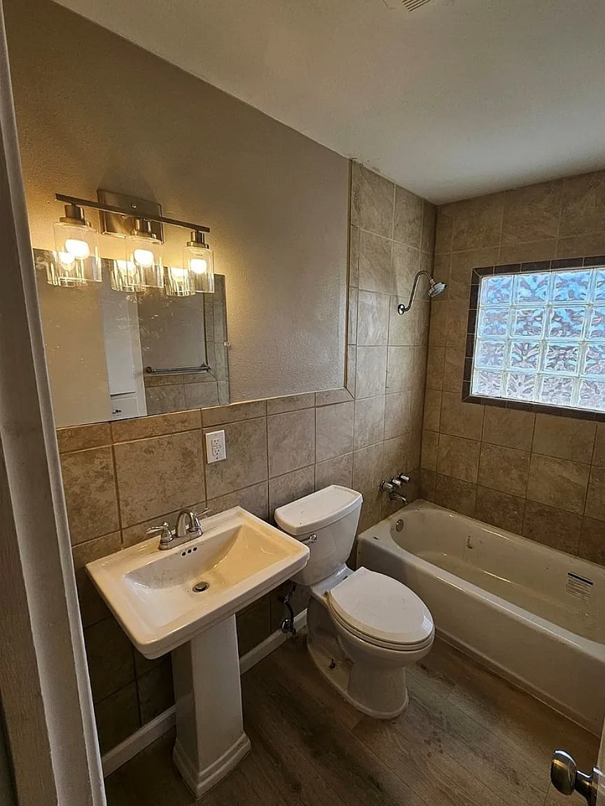 Furnished Finder property 872200_1 photo 3