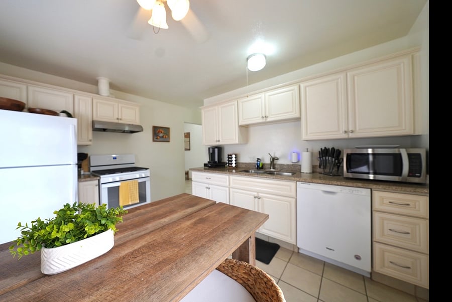 Furnished Finder property 872232_1 photo 4