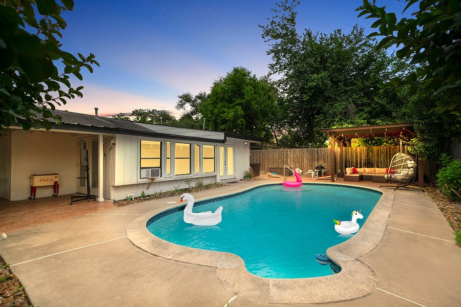 Furnished Finder property 872246_1 photo 1