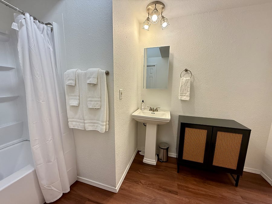 Furnished Finder property 872268_1 photo 22
