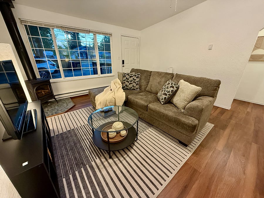Furnished Finder property 872268_1 photo 15