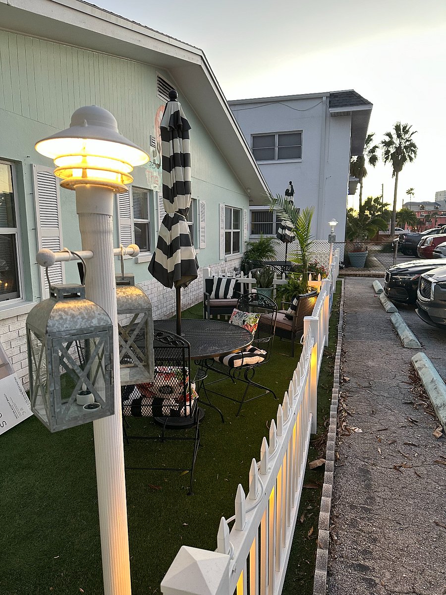 Furnished Finder property 872305_1 photo 25