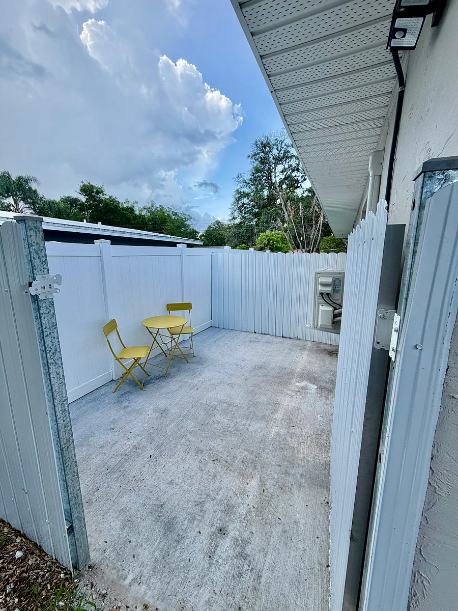 Furnished Finder property 872360_1 photo 3