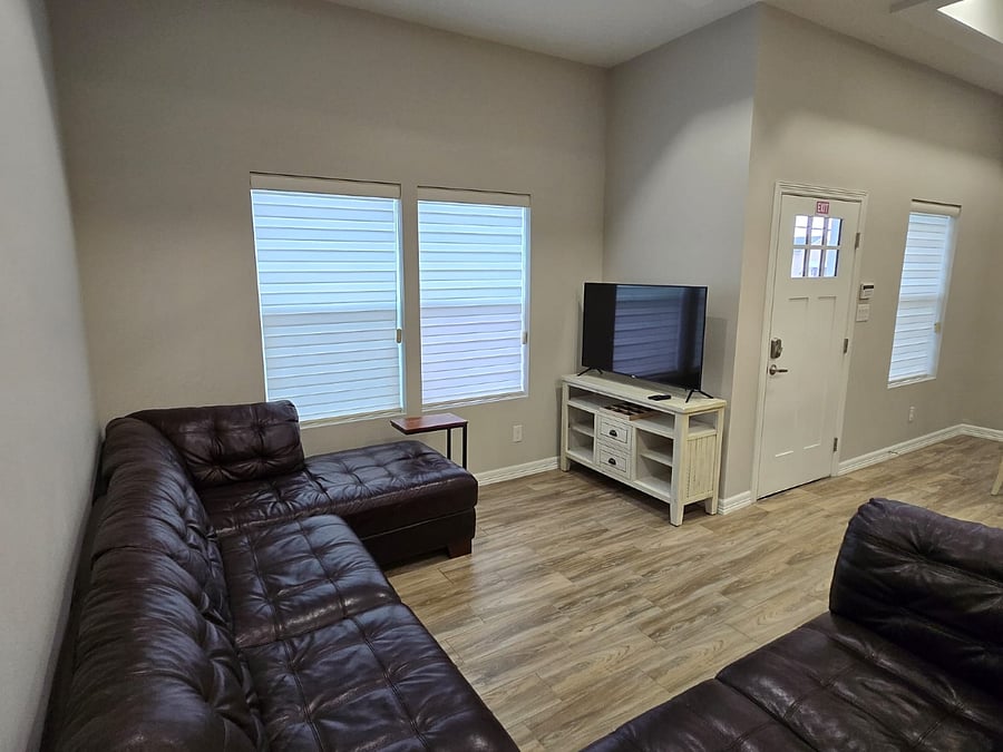 Furnished Finder property 872407_2 photo 3