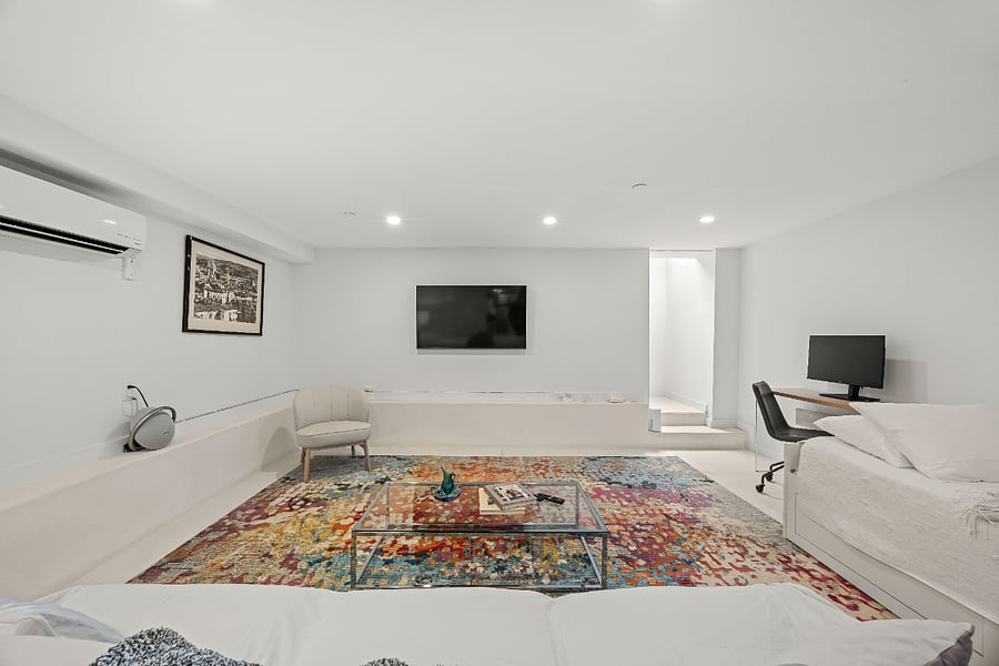 Furnished Finder property 872433_1 photo 11