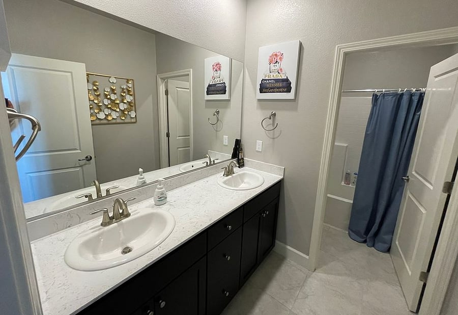 Main bathroom