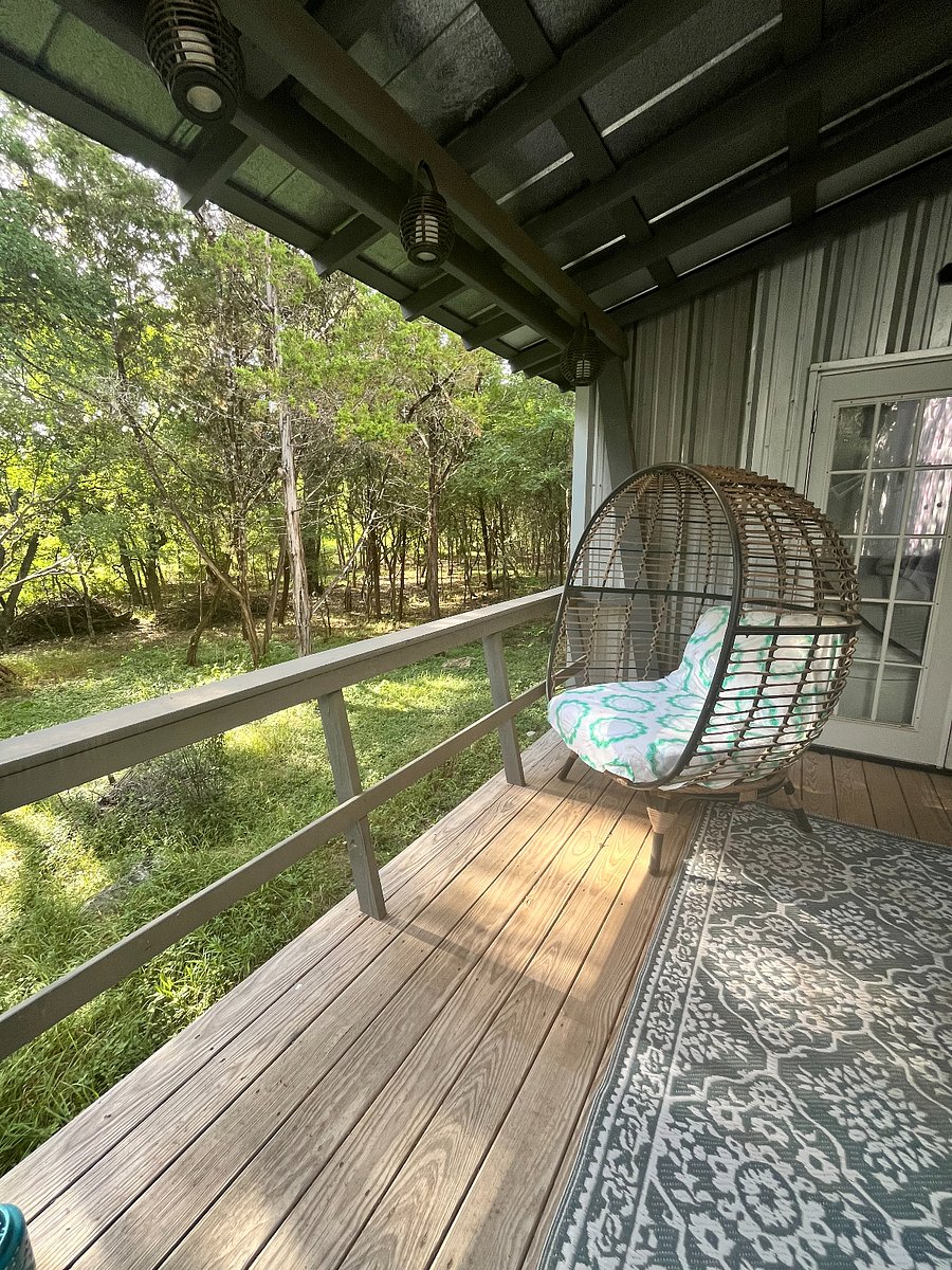 Back Patio for relaxing - looks into the woods.