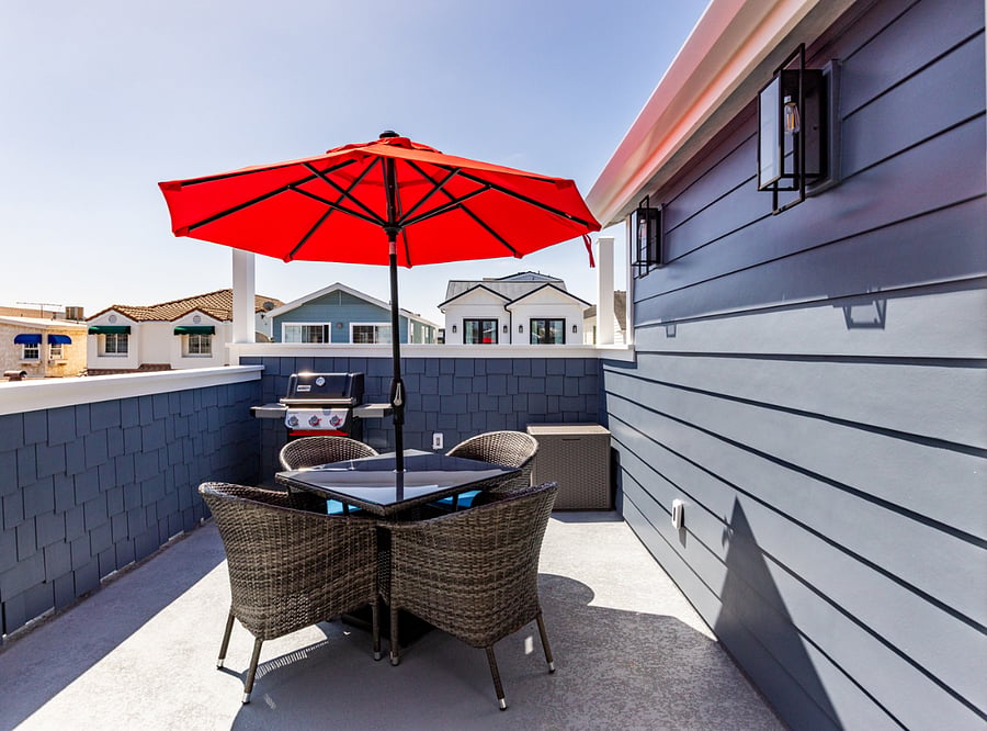 Nice private deck with a Weber gas bbq grill