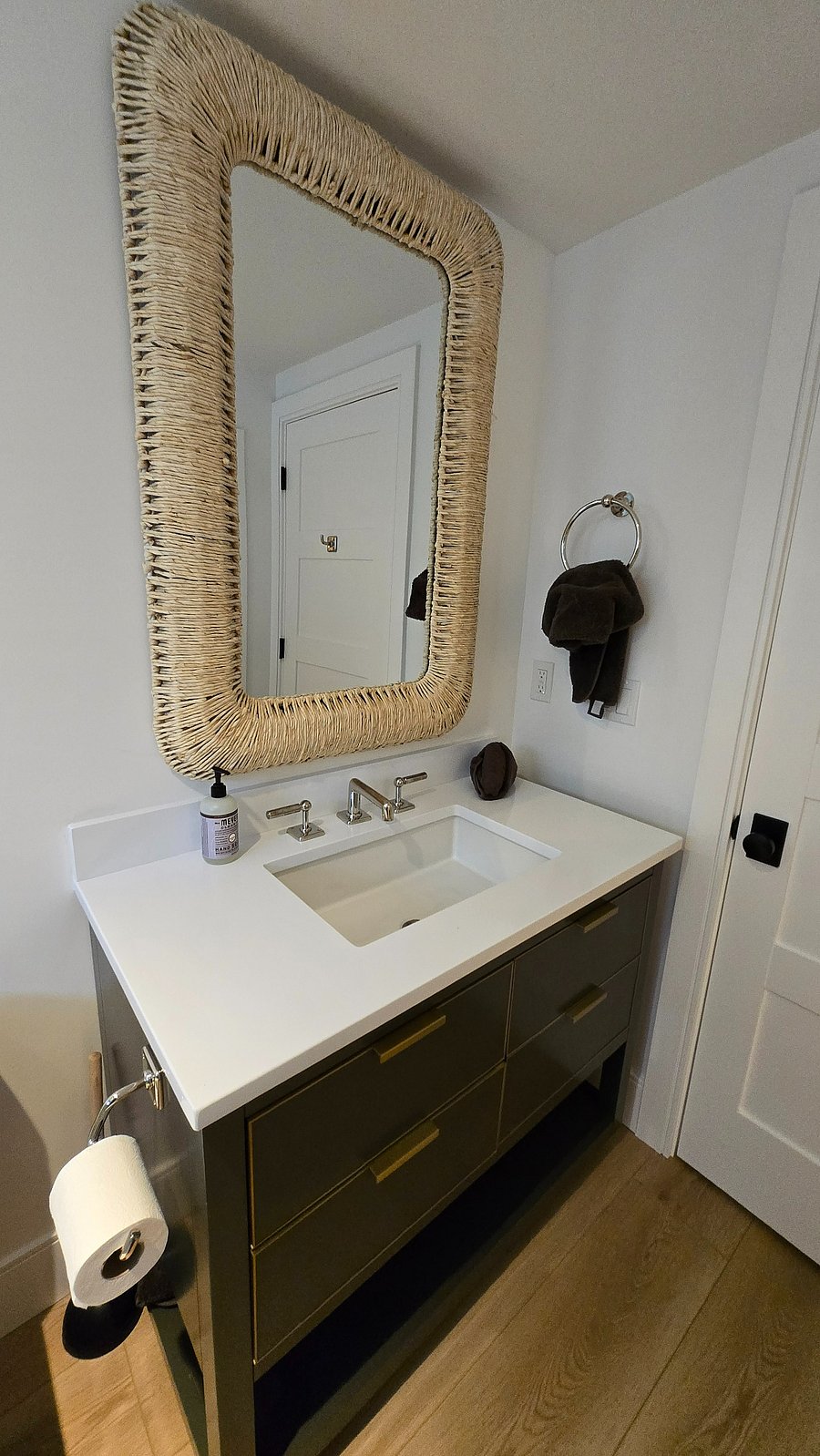 Modern sink