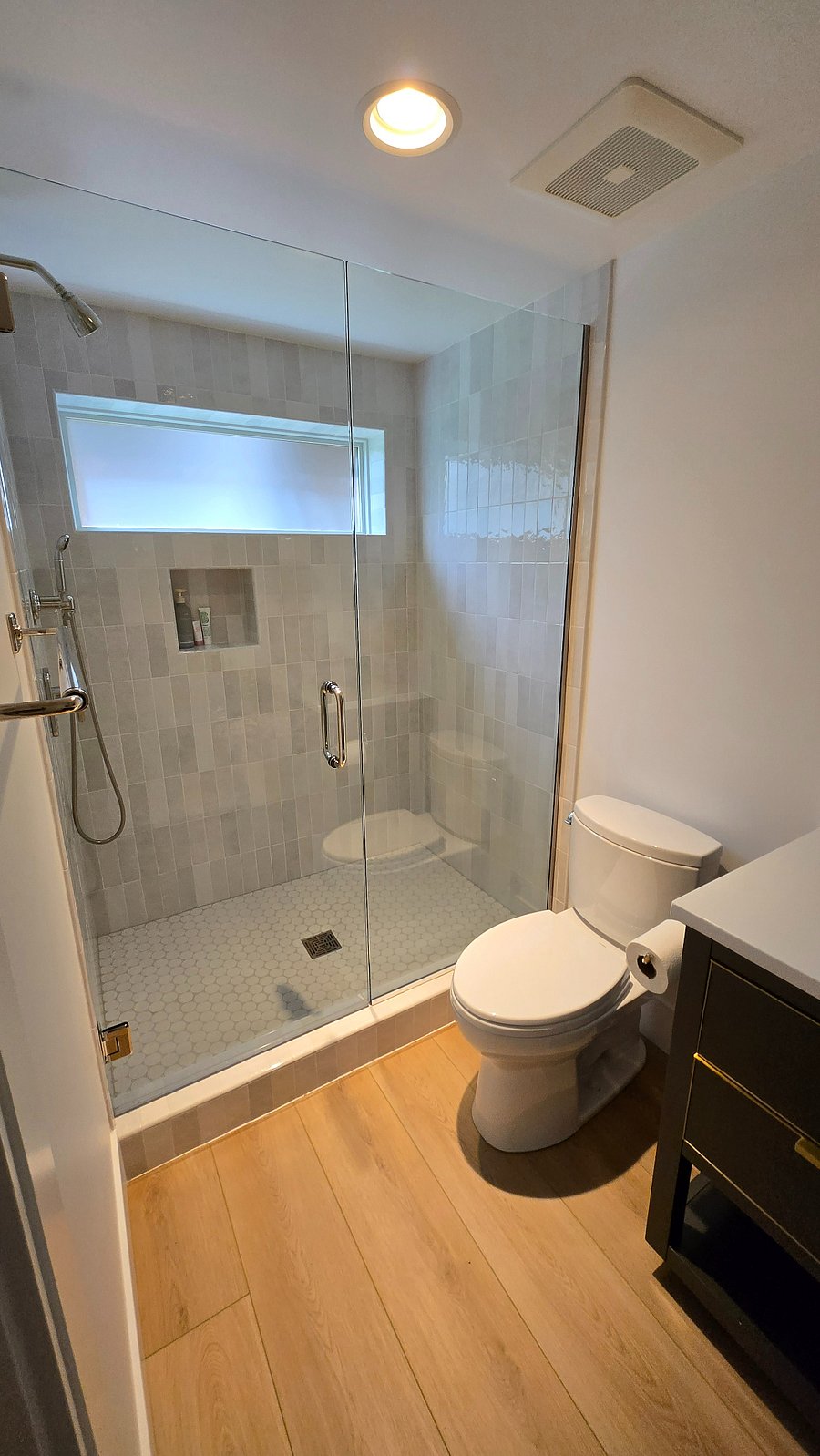 Full Bathroom - Tile shower
